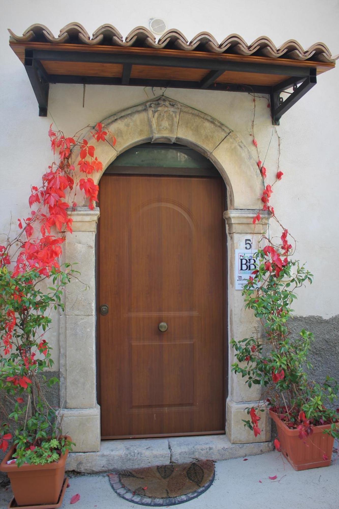 Medieval Village Of Pacentro Exterior foto